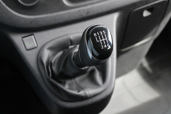 Renault Trafic Passenger 2.0 dCi 120 Grand Life 120pk 9 Zits - Prijs excl. BTW - Airco - Cruise - LED - Navi - Bluetooth - Rijklaar