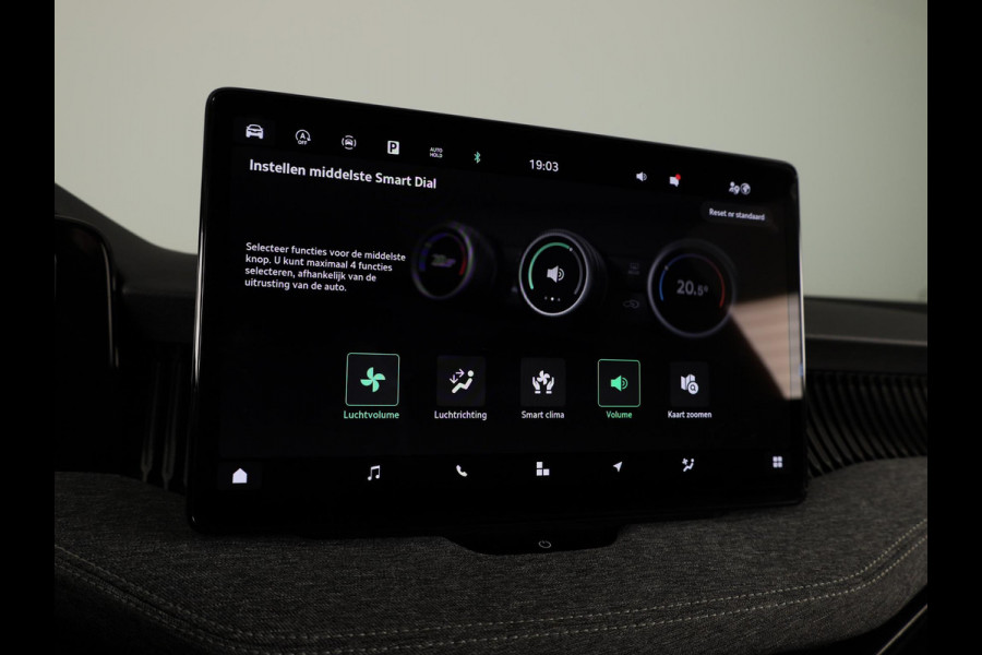 Škoda Superb Combi Business Edition 1.5 MHEV 150pk DSG-7 | Navigatie | Parkeercamera | Verwarmbare voorstoelen en achterbank | 18 inch Lichtmetalen velgen | Verlengde garantie