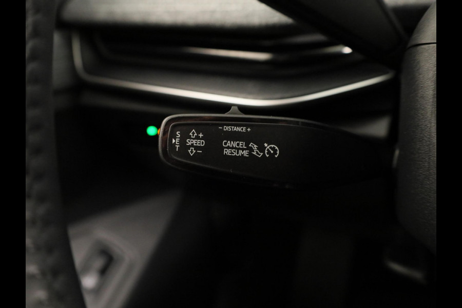 Škoda Superb Combi Business Edition 1.5 MHEV 150pk DSG-7 | Navigatie | Parkeercamera | Verwarmbare voorstoelen en achterbank | 18 inch Lichtmetalen velgen | Verlengde garantie