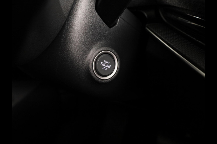 Škoda Superb Combi Business Edition 1.5 MHEV 150pk DSG-7 | Navigatie | Parkeercamera | Verwarmbare voorstoelen en achterbank | 18 inch Lichtmetalen velgen | Verlengde garantie