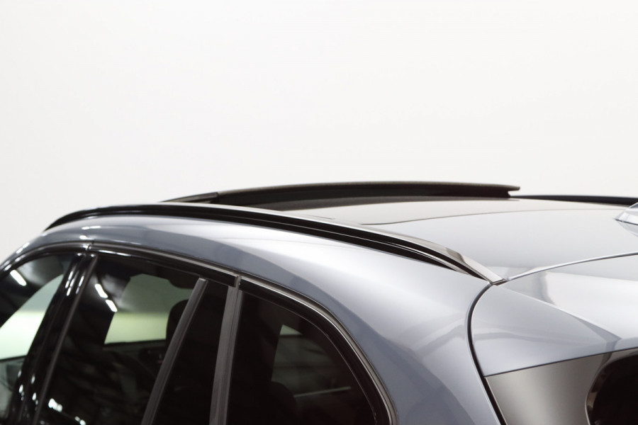 BMW X1 xDrive25e 220 PK High Executive M-Sport PHEV, Leder, Panoramadak, Head-Up, Camera, Keyless