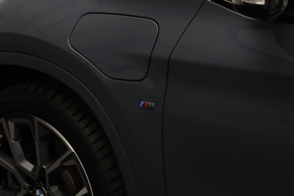 BMW X1 xDrive25e 220 PK High Executive M-Sport PHEV, Leder, Panoramadak, Head-Up, Camera, Keyless