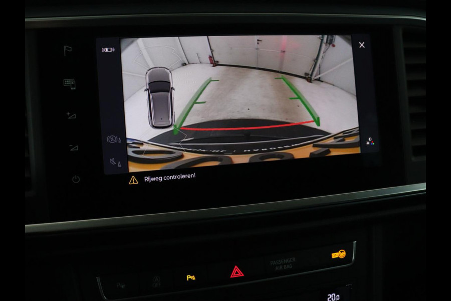 Seat Ateca 1.5 TSI Style Intense | Trekhaak | Leder/Alcantara | Carplay | Camera | Park Assist | Full LED | Navigatie | Climate control | Cruise control | Bluetooth