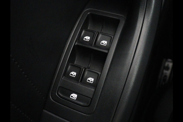 Seat Ateca 1.5 TSI Style Intense | Trekhaak | Leder/Alcantara | Carplay | Camera | Park Assist | Full LED | Navigatie | Climate control | Cruise control | Bluetooth