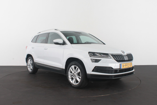 Škoda Karoq 1.5 TSI ACT Style > Camera/Trekhaak/ACC/Stoelverwarming/All season banden...
