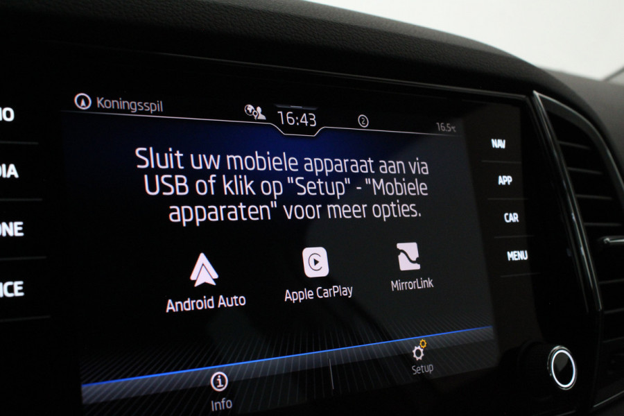 Škoda Karoq 1.5 TSI ACT Style > Camera/Trekhaak/ACC/Stoelverwarming/All season banden...