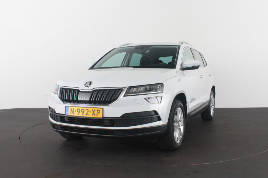 Škoda Karoq 1.5 TSI ACT Style > Camera/Trekhaak/ACC/Stoelverwarming/All season banden...