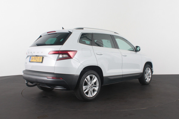 Škoda Karoq 1.5 TSI ACT Style > Camera/Trekhaak/ACC/Stoelverwarming/All season banden...