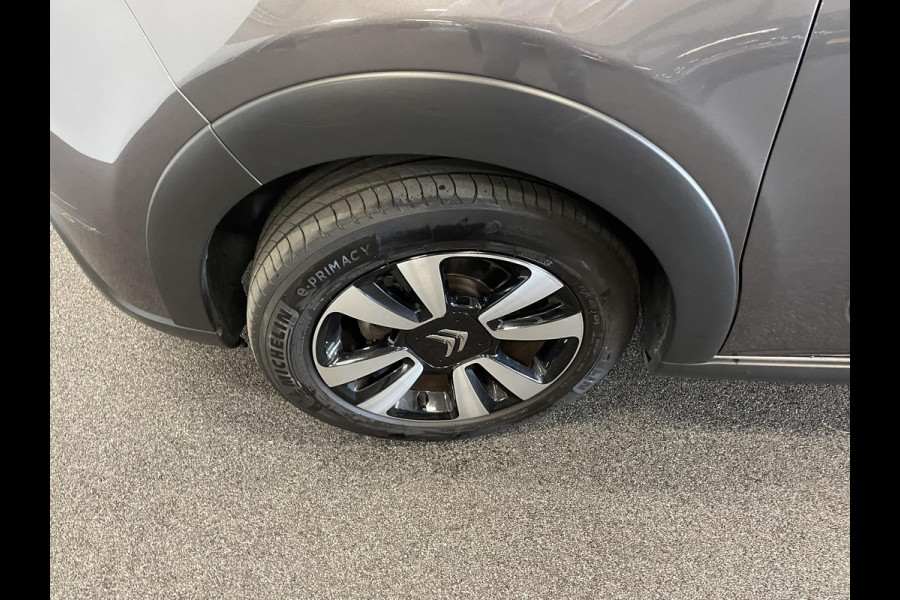 Citroën C3 1.2 PureTech Max Automaat  Airco Navigatie d.m.v.Apple carplay / Android Auto Parksensoren Lichtmetalen Velgen