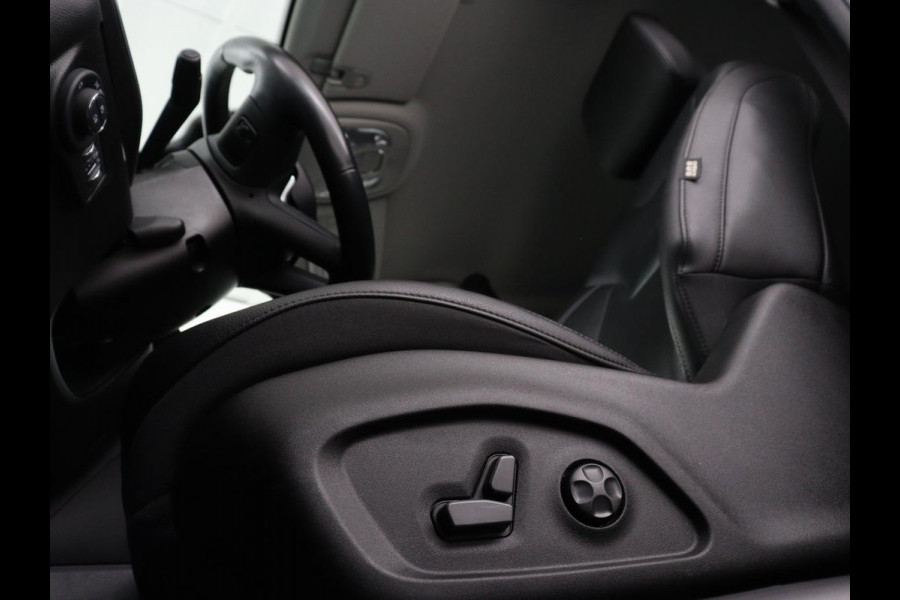 Jeep Compass 4xe 240 Plug-in Hybrid Electric S | Leder | Stoelverwarming | 360 Camera | Adaptive cruise | Alpine Sound | Stuurverwarming | Side Assist | Navigatie | Digital Cockpit | PHEV | Plug In