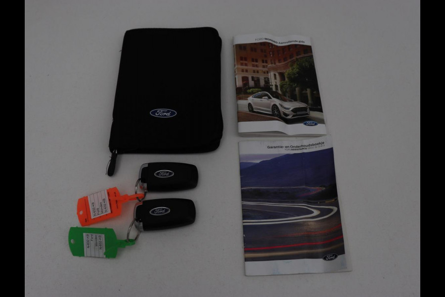 Ford Mondeo 2.0 IVCT HEV Titanium | Stoelverwarming | Carplay | Keyless | Navigatie | Climate control | Parkeerhulp | Cruise control | Bluetooth | DAB | Verwarmde voorruit