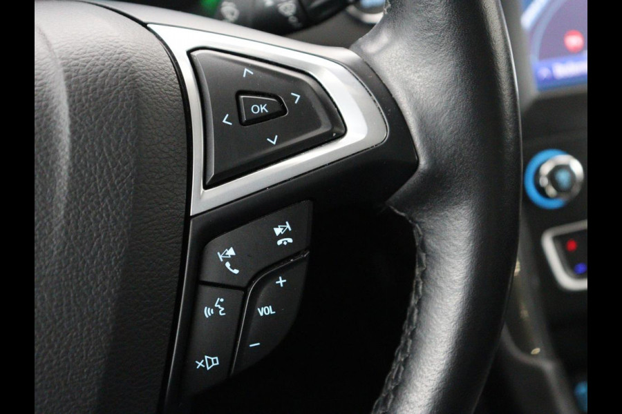 Ford Mondeo 2.0 IVCT HEV Titanium | Stoelverwarming | Carplay | Keyless | Navigatie | Climate control | Parkeerhulp | Cruise control | Bluetooth | DAB | Verwarmde voorruit