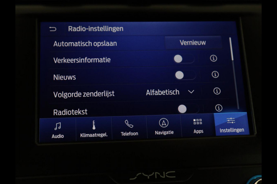 Ford Mondeo 2.0 IVCT HEV Titanium | Stoelverwarming | Carplay | Keyless | Navigatie | Climate control | Parkeerhulp | Cruise control | Bluetooth | DAB | Verwarmde voorruit