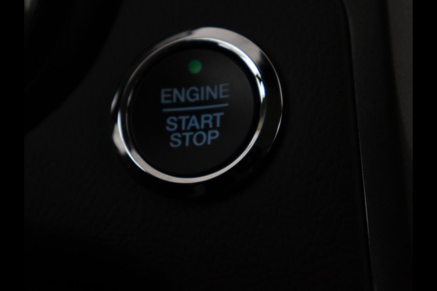 Ford Mondeo 2.0 IVCT HEV Titanium | Stoelverwarming | Carplay | Keyless | Navigatie | Climate control | Parkeerhulp | Cruise control | Bluetooth | DAB | Verwarmde voorruit