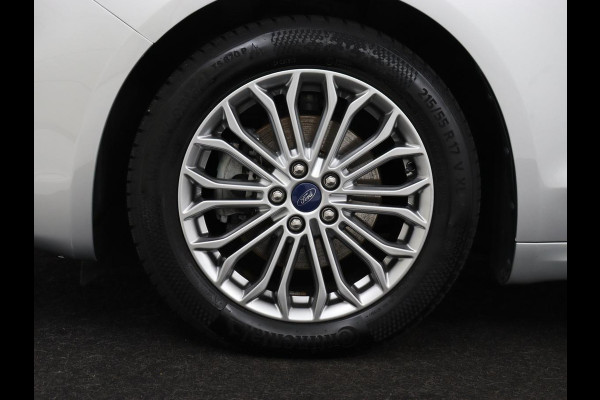 Ford Mondeo 2.0 IVCT HEV Titanium | Stoelverwarming | Carplay | Keyless | Navigatie | Climate control | Parkeerhulp | Cruise control | Bluetooth | DAB | Verwarmde voorruit