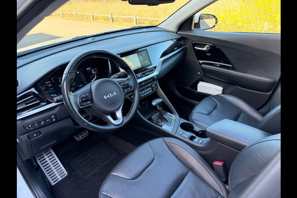 Kia Niro 1.6 GDi Hybrid ExecutiveLine Pano-Schuifdak Leer Navi Camera Led-Xenon