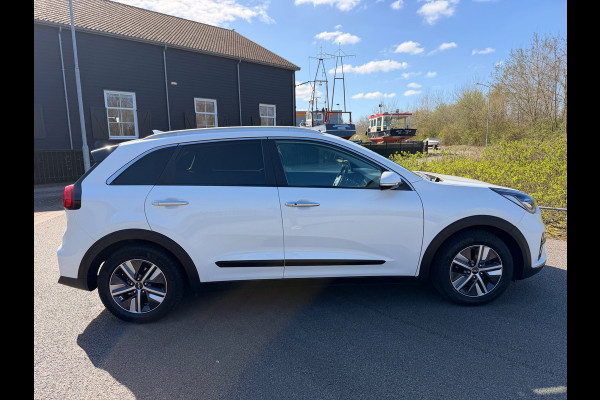Kia Niro 1.6 GDi Hybrid ExecutiveLine Pano-Schuifdak Leer Navi Camera Led-Xenon