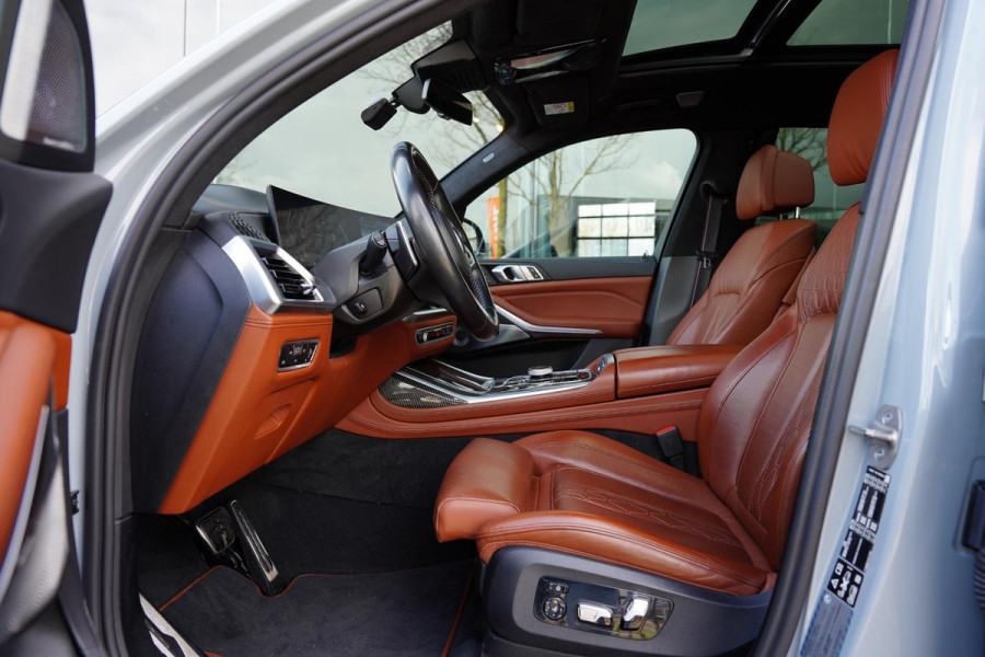 BMW X7 M 60 I X DRIVE 6 P / Individual / Sky Lounge / BTW