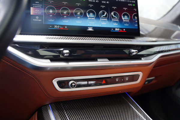 BMW X7 M 60 I X DRIVE 6 P / Individual / Sky Lounge / BTW