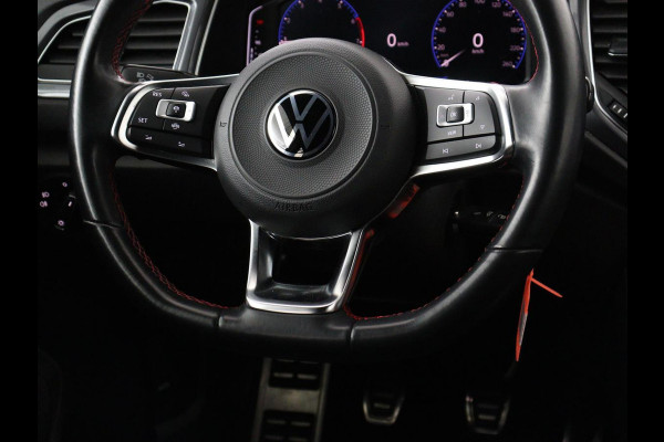 Volkswagen T-Roc 1.5 TSI Sport | Trekhaak | Virtual Cockpit | Carplay | Full LED | Adaptive cruise | Navigatie | Climate control | Parkeerhulp | Bluetooth | 17'' | Getint glas