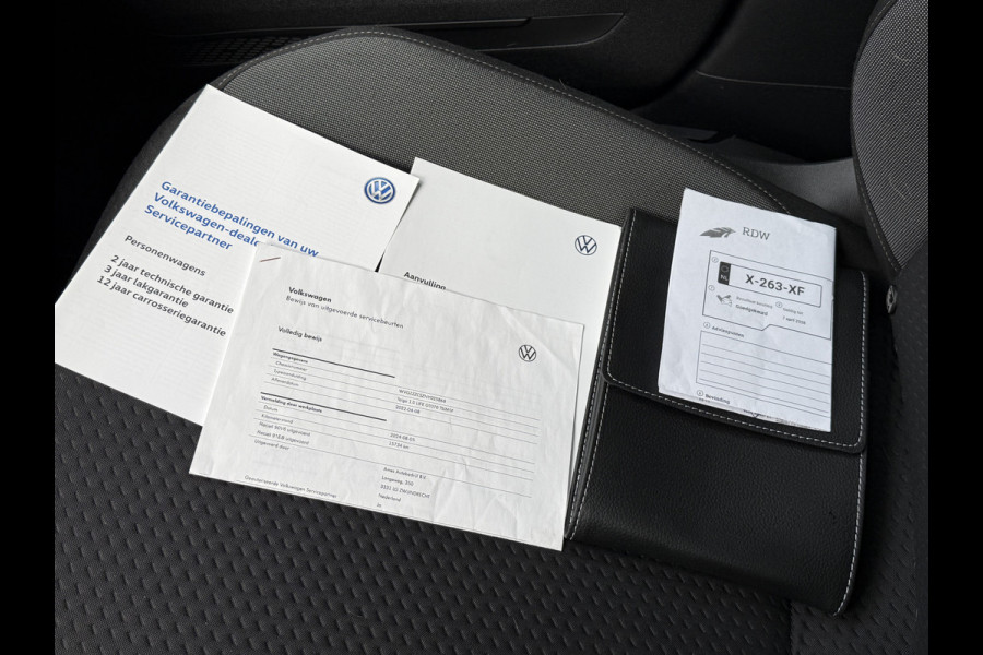 Volkswagen Taigo 1.0 TSI Life | Camera | Apple Carplay | Uitstraling | 18'' Inch