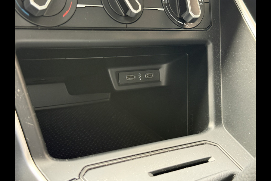 Volkswagen Taigo 1.0 TSI Life | Camera | Apple Carplay | Uitstraling | 18'' Inch