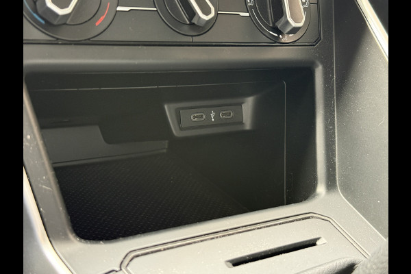 Volkswagen Taigo 1.0 TSI Life | Camera | Apple Carplay | Uitstraling | 18'' Inch