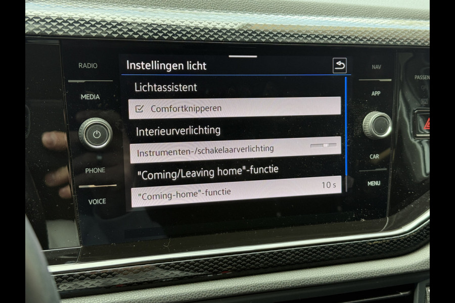 Volkswagen Taigo 1.0 TSI Life | Camera | Apple Carplay | Uitstraling | 18'' Inch