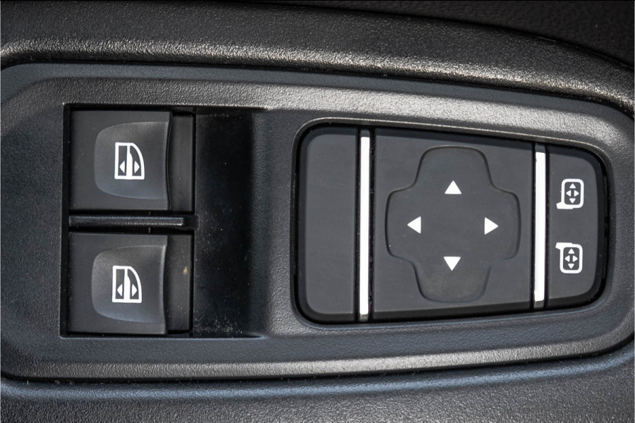 Renault Trafic **L2H1 | 150 PK | LED | 9-Zits | Cruise | Navi | Airco**