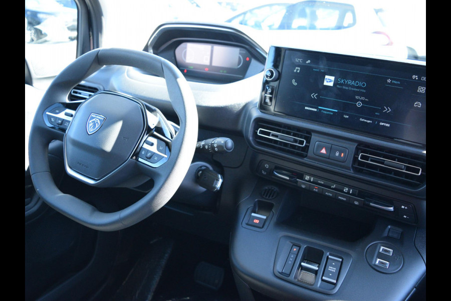 Peugeot e-Partner 136 L1 50 kWh | LAADRUIMTEBETIMMERING | CAMERA MET SENSOREN | E.C.C. | DEMO