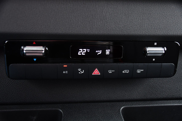 Mercedes-Benz Sprinter 319 V6 3.0 CDI L2H2 AMG Black Edition Camera, Cruise, Carplay, LED, 10,5'' Mbux, 3500kg Trekhaak, Uniek! 190pk, Automaat,