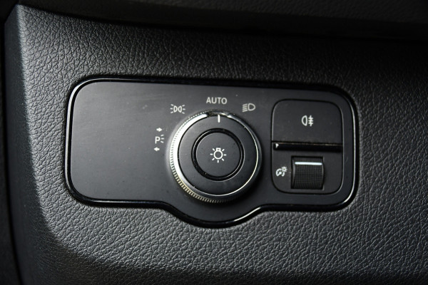 Mercedes-Benz Sprinter 319 V6 3.0 CDI L2H2 AMG Black Edition Camera, Cruise, Carplay, LED, 10,5'' Mbux, 3500kg Trekhaak, Uniek! 190pk, Automaat,