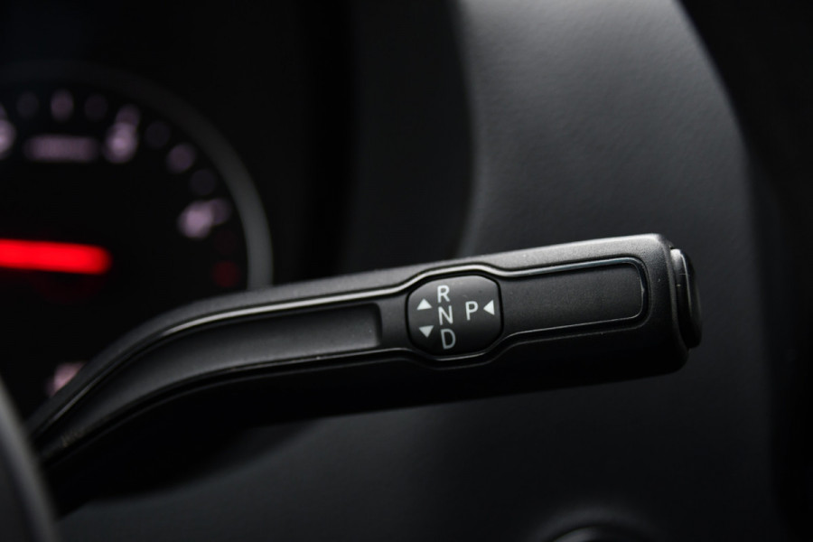 Mercedes-Benz Sprinter 319 V6 3.0 CDI L2H2 AMG Black Edition Camera, Cruise, Carplay, LED, 10,5'' Mbux, 3500kg Trekhaak, Uniek! 190pk, Automaat,