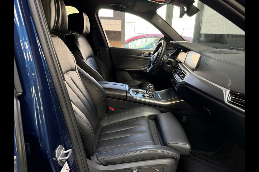 BMW X5 XDrive40i High Executive | H&K | Luchtvering | 21 inch | Multicontour stoelen | HUD | Luchtvering
