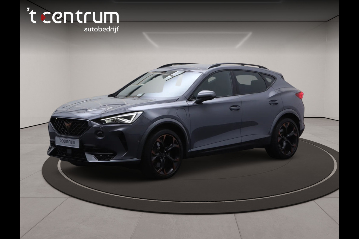 CUPRA Formentor 1.4 e-Hybrid VZ 245 PK Copper Edition PHEV, Stuur-Startknop, Winterpakket, Carplay.
