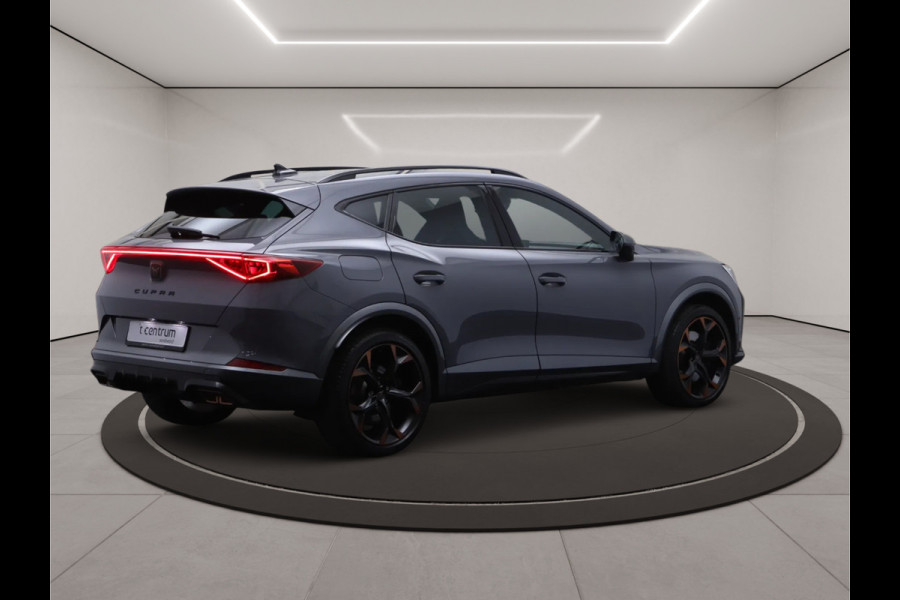 CUPRA Formentor 1.4 e-Hybrid VZ 245 PK Copper Edition PHEV, Stuur-Startknop, Winterpakket, Carplay.