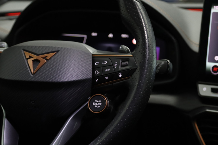 CUPRA Formentor 1.4 e-Hybrid VZ 245 PK Copper Edition PHEV, Stuur-Startknop, Winterpakket, Carplay.