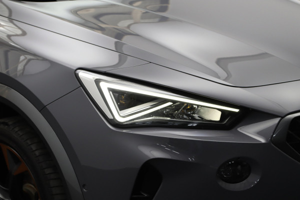 CUPRA Formentor 1.4 e-Hybrid VZ 245 PK Copper Edition PHEV, Stuur-Startknop, Winterpakket, Carplay.