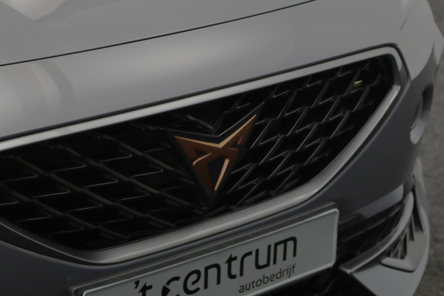CUPRA Formentor 1.4 e-Hybrid VZ 245 PK Copper Edition PHEV, Stuur-Startknop, Winterpakket, Carplay.