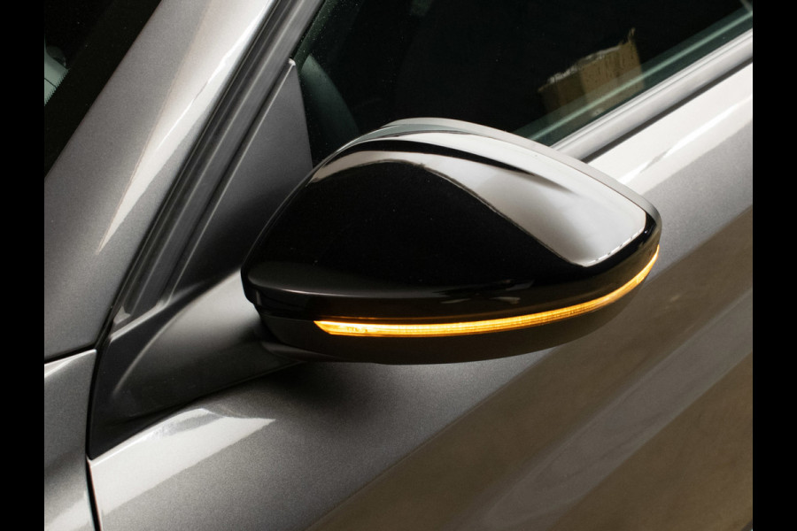 Peugeot 208 1.2 PureTech Sport (APPLE CARPLAY,NAVI,PDC,CLIMATE,CRUISE,LED,ELEKTRISCH PAKKET,SPORTSTOELEN,NETTE STAAT)