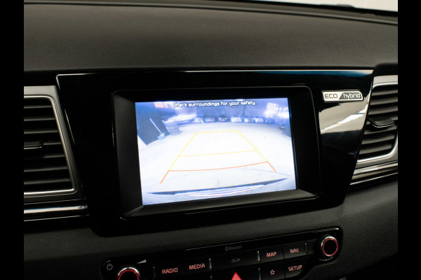 Kia Niro 1.6 GDi Hybrid DynamicLine Sport (APPLE CARPLAY,NAVI,CAMERA,PDC,CLIMATE,CRUISE,GETINT,LED,SPORTSTOELEN,NETTE STAAT)
