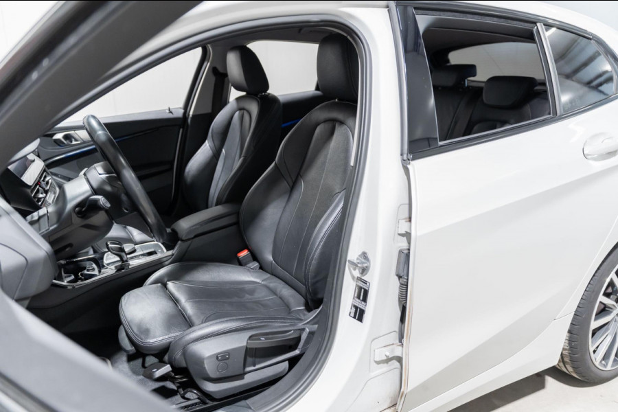 BMW 1-serie 116d Corporate Executive LED AUT NAVI