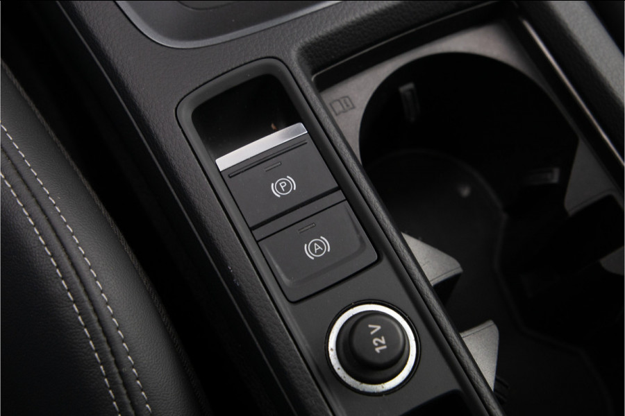 Audi Q3 Sportback 45 TFSI e Advanced Edition, S-Line int. , Pano, Camera 2021