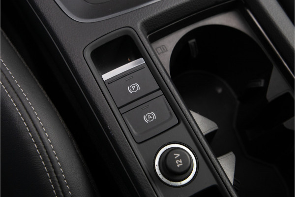 Audi Q3 Sportback 45 TFSI e Advanced Edition, S-Line int. , Pano, Camera 2021