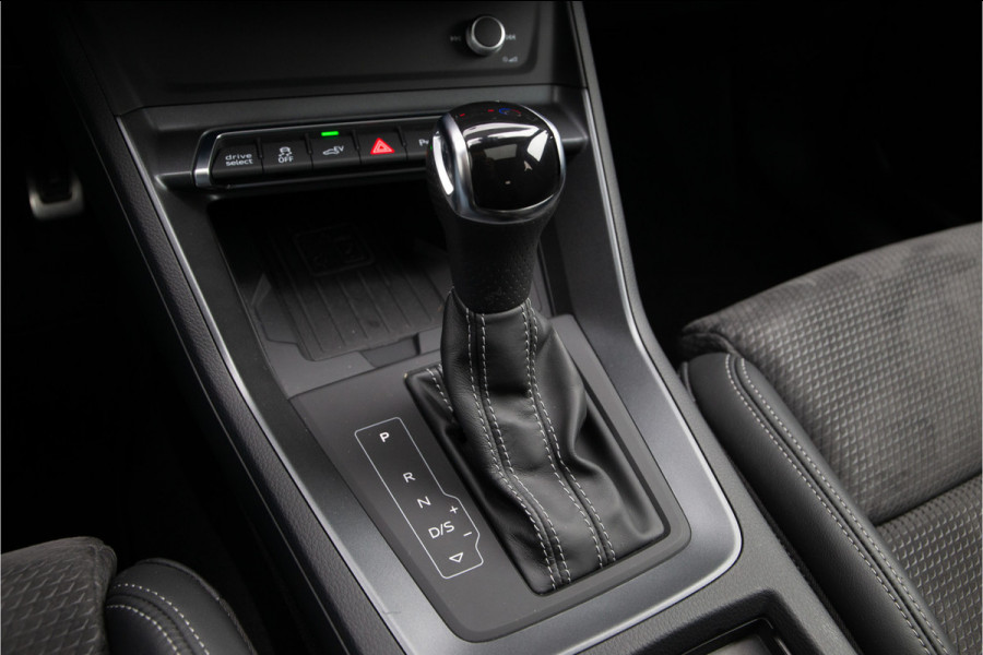 Audi Q3 Sportback 45 TFSI e Advanced Edition, S-Line int. , Pano, Camera 2021