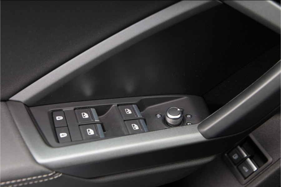 Audi Q3 Sportback 45 TFSI e Advanced Edition, S-Line int. , Pano, Camera 2021