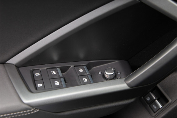 Audi Q3 Sportback 45 TFSI e Advanced Edition, S-Line int. , Pano, Camera 2021