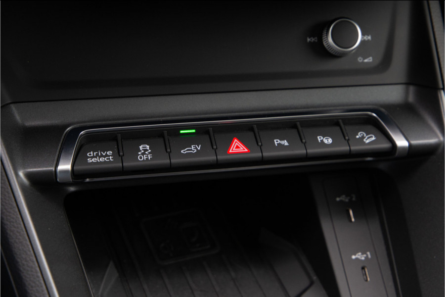 Audi Q3 Sportback 45 TFSI e Advanced Edition, S-Line int. , Pano, Camera 2021