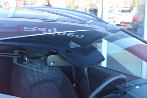 Ford FOCUS Wagon 1.0 155PK AUTOMAAT Hybrid ST LINE | ALL SEASON BANDEN | NAVIGATIE | DRAADLOZE APPLE CARPLAY/ANDROID AUTO | ADAPTIVE CRUISE CONTROL | LANE ASSIST | DODEHOEK DETECTIE | PARKEERSENSOREN VOOR + ACHTER | ACHTERUITRIJ CAMERA | LICHTMETALEN VELGEN 17" | DAB+ RADIO |