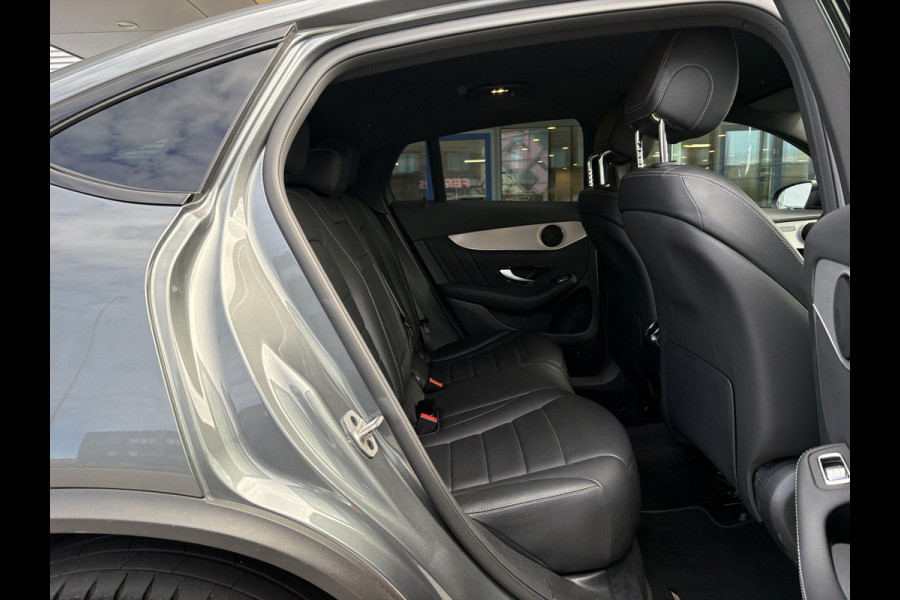 Mercedes-Benz GLC Coupé 300e 4MATIC Business Solution AMG | PHEV | Stoelverwarming | Leer | Camera |